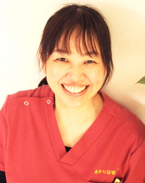 石田　奈緒